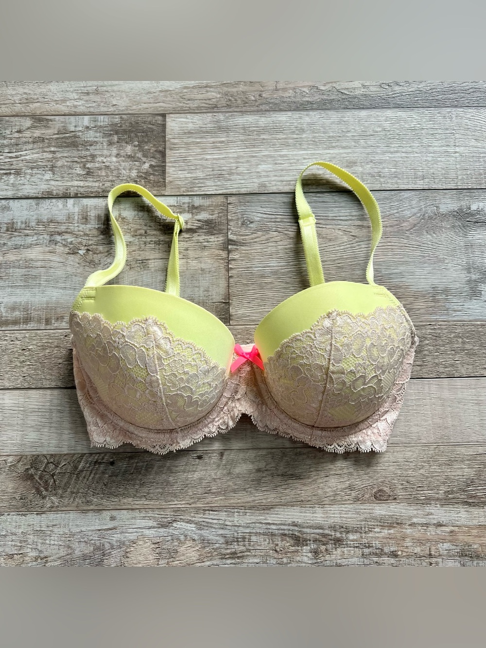 Victoria’s Secret Woman’s Dream Angels Lined Demi Double Bra Size 32DD